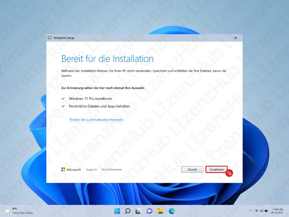Ein Windows-11-Installationsbildschirm zeigt Bereit für die Installation. Die Optionen zeigen, dass Windows 11 Pro installiert wird und persönliche Dateien und Apps beibehalten werden. Die Schaltfläche Installieren unten rechts ist hervorgehoben.
