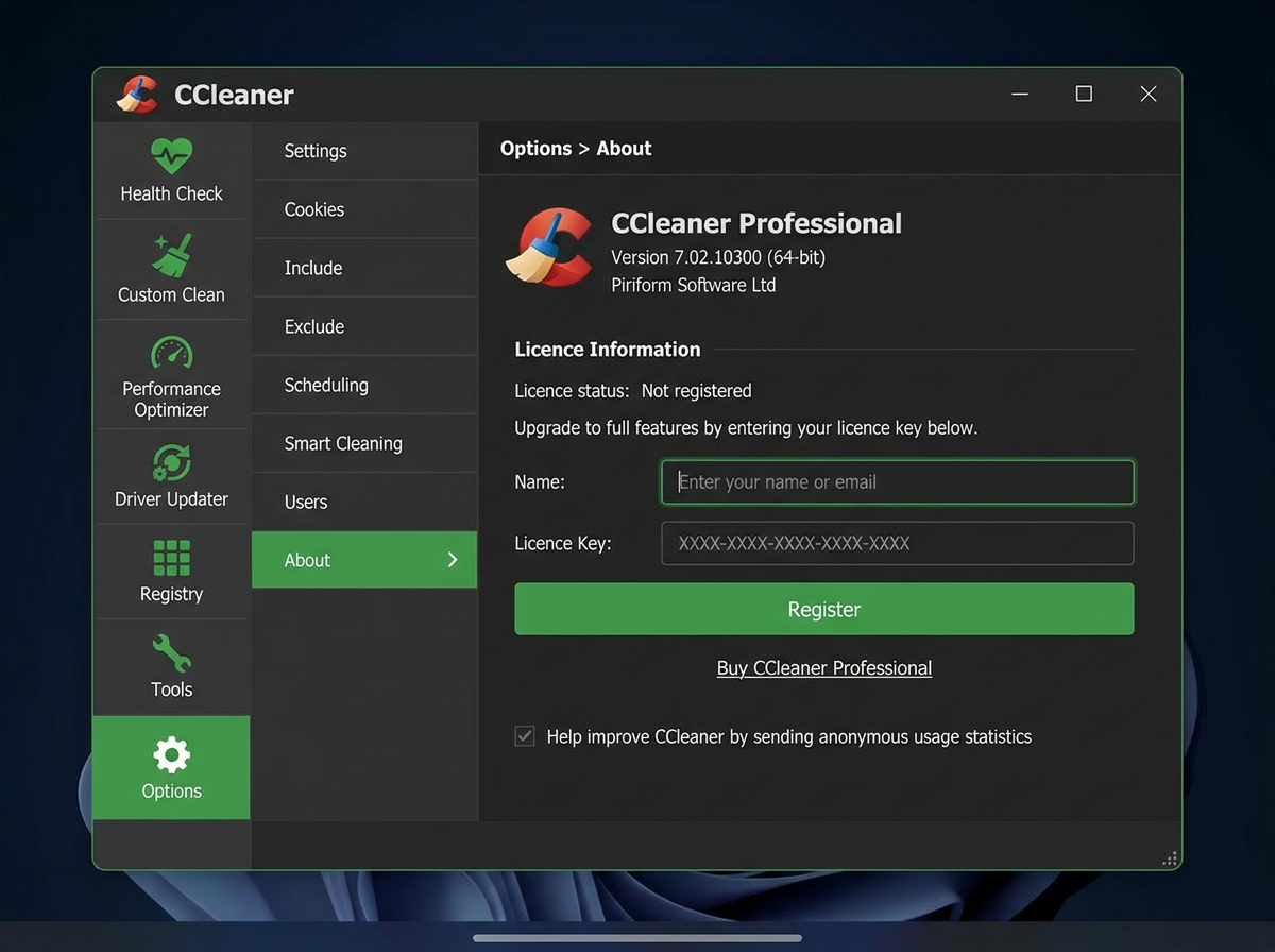 Screenshot des Fensters „Über“ von CCleaner Professional, in dem Felder zur Eingabe eines Namens und eines Lizenzschlüssels für die Registrierung zu sehen sind, während in der linken Seitenleiste verschiedene Menüoptionen aufgelistet sind.